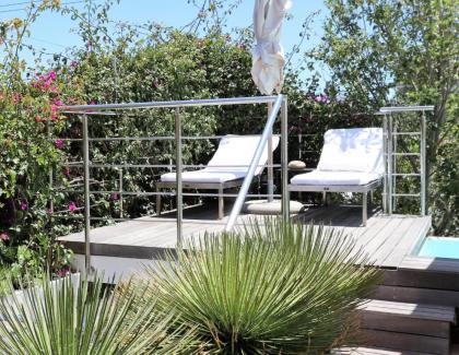 DysArt Boutique Hotel - image 13
