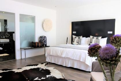 DysArt Boutique Hotel - image 15