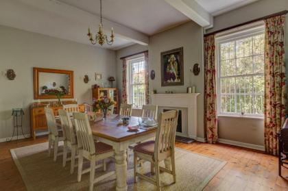 Sandown Lodge - image 17
