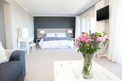 Seabreeze Luxury Two Bedroom Self Catering Penthouse - image 15
