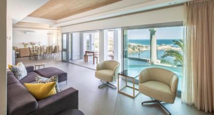 62 Camps Bay - image 11