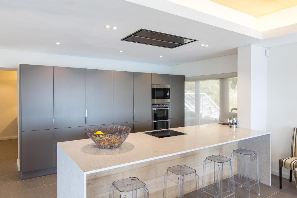 62 Camps Bay - image 3