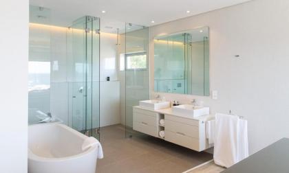 62 Camps Bay - image 7