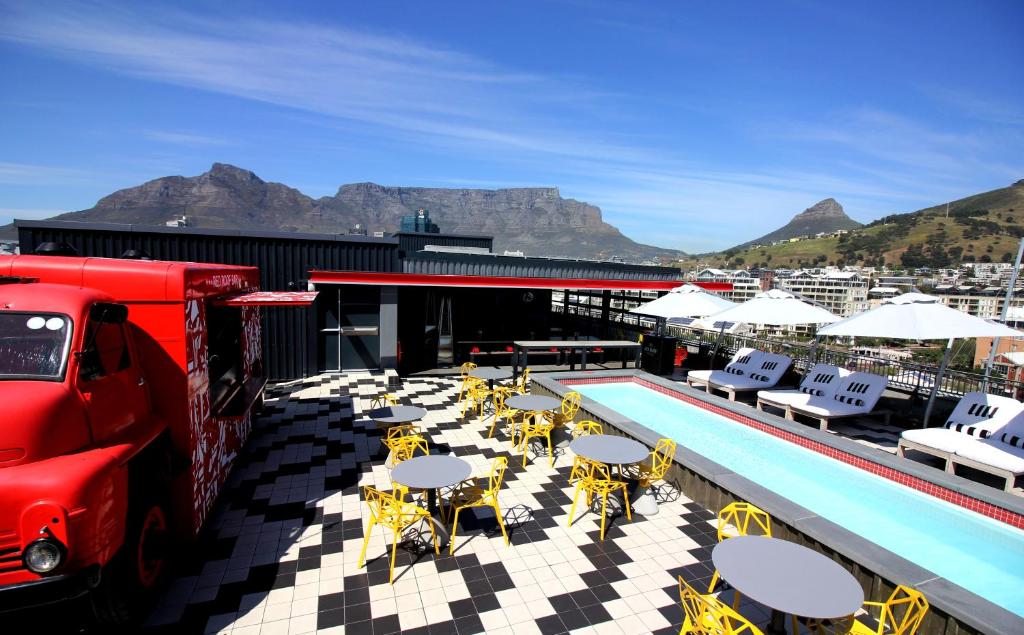 Radisson RED Hotel V&A Waterfront Cape Town - main image