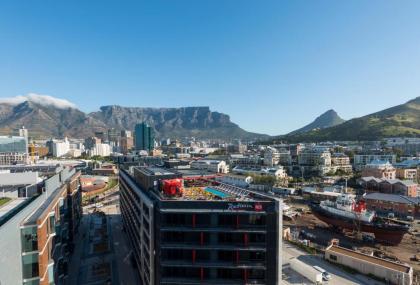 Radisson RED Hotel V&A Waterfront Cape Town - image 16