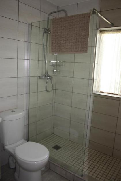 Amies Self-Catering Apartments - image 14