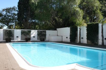 Panorama Self Catering 2 - image 4