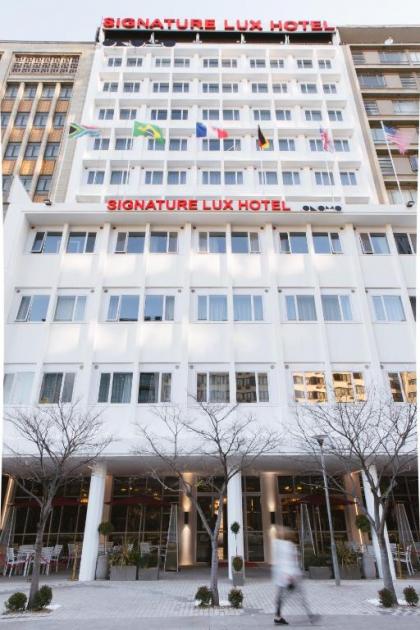Signature Lux Hotel by ONOMO Foreshore - image 1
