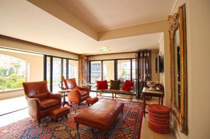 Urban Inner City Apartment Suite in Plush Hotel Cape Town 