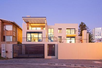 Biccard Blouberg Villa by AirAgents - image 13