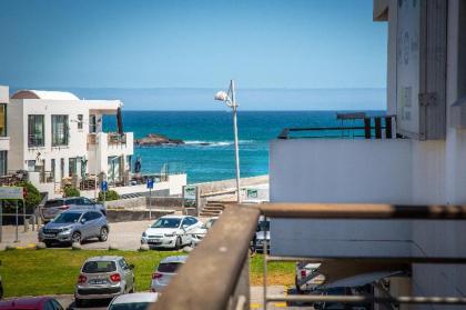 magnificent Views 2 Bedroom 112 Eden on the Bay Cape town 