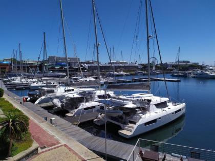 Unique 3 Bedroom in V A Waterfront - image 14
