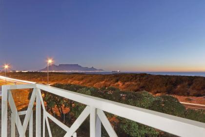 Big Bay Beach Club J32 by HostAgents