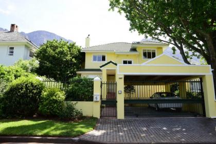 On Pinewood Guest House - image 21