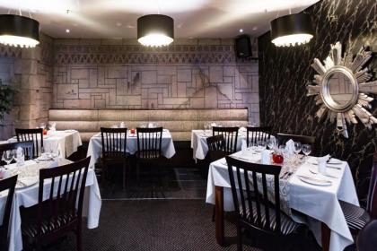Cape Town Lodge Hotel - image 11