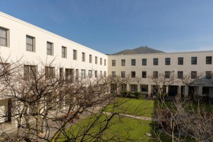Protea Hotel by Marriott Cape Town Waterfront Breakwater Lodge - image 3