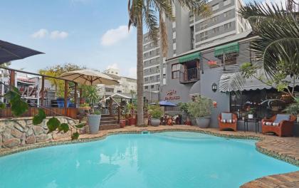 40 Winks Guest House Green Point - image 1