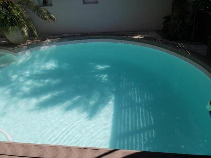 Point B Guest House - image 6