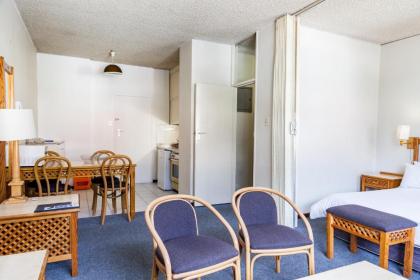 Gardens Centre Holiday Apartments - image 10
