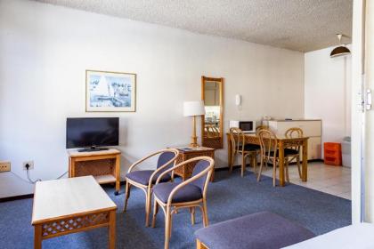Gardens Centre Holiday Apartments - image 13