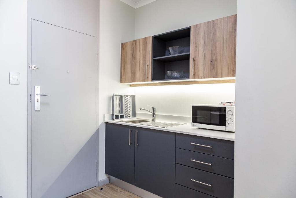 Gardens Centre Holiday Apartments - image 5
