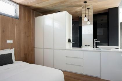 POD Camps Bay - image 11