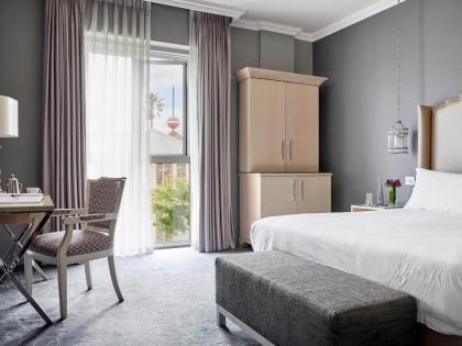 Queen Victoria Hotel & Manor House - image 3