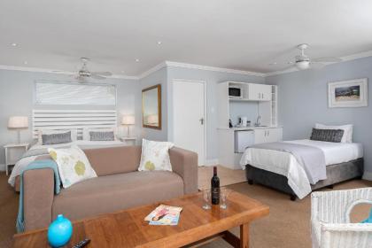 61 on Camps Bay - image 12