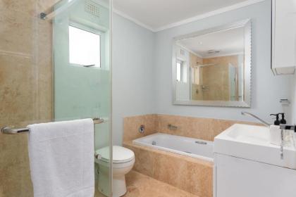 61 on Camps Bay - image 13