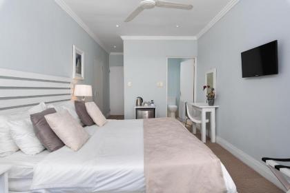 61 on Camps Bay - image 19
