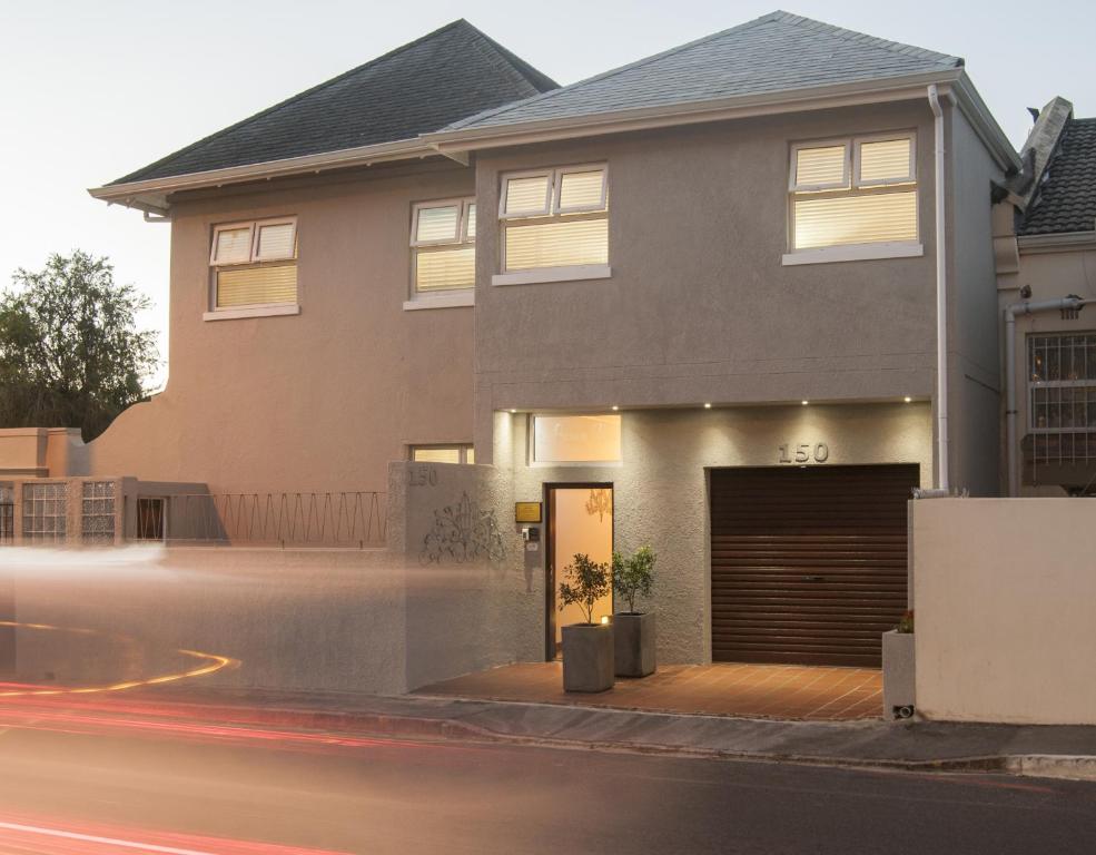 Anchor Bay Guest House - main image