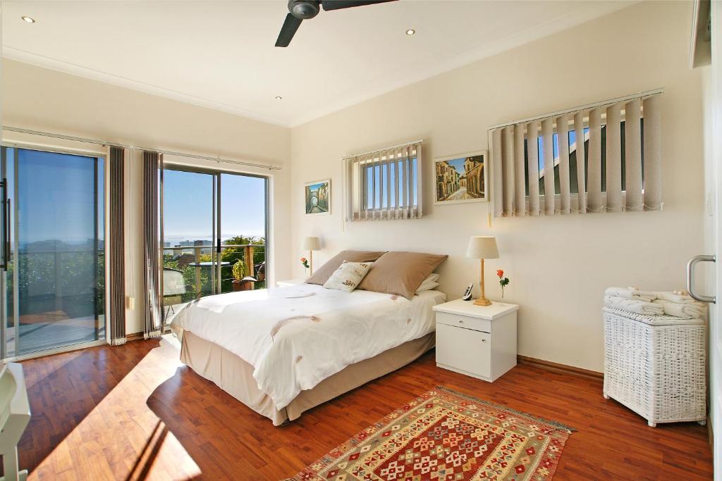 Anchor Bay Guest House - image 4