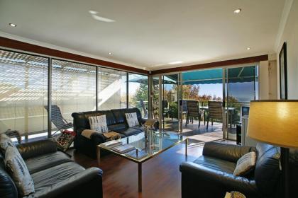 Anchor Bay Guest House - image 5