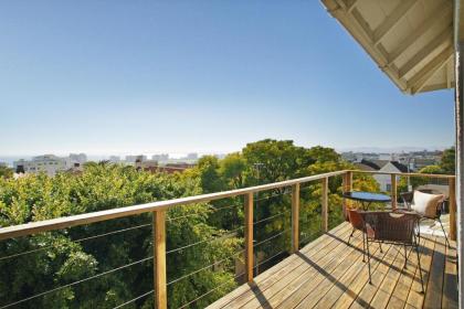 Anchor Bay Guest House - image 8