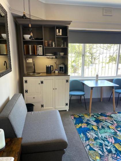 Belmont Guest House - image 22