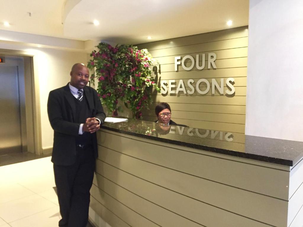 Urban Oasis At The Four Seasons - image 4