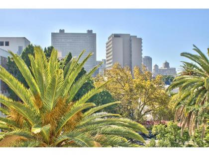 437 St Martini Gardens Apartments - image 22
