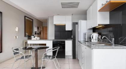 HarbourEdge Suites by Totalstay - image 12