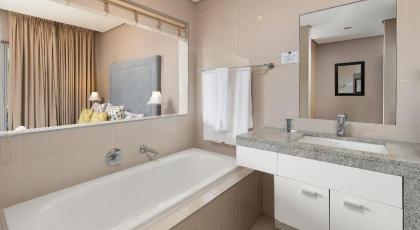 HarbourEdge Suites by Totalstay - image 9