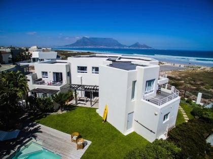 ocean12 Guesthouse Sunset Beach - image 1