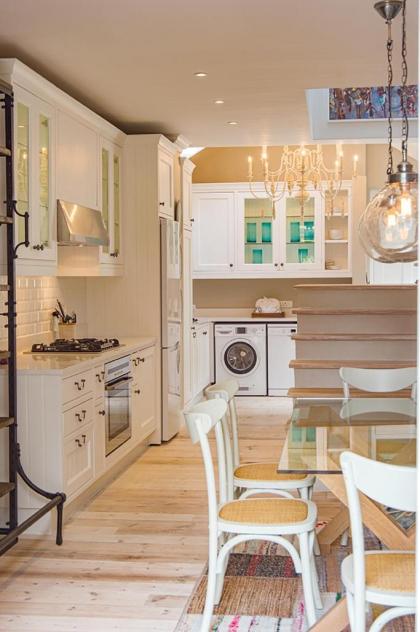 The Majestic Apartments Luxury Private Rental 8 Middedorp - image 21
