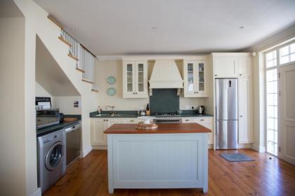 The Majestic Apartments - image 15