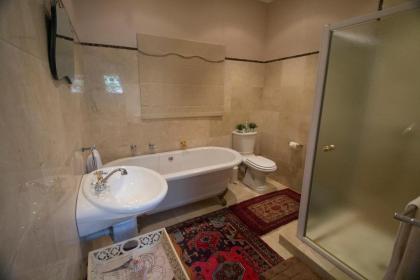 Villa Pascal Guest House - image 21