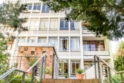 438 St Martini Gardens - image 25