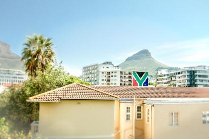 438 St Martini Gardens - image 30