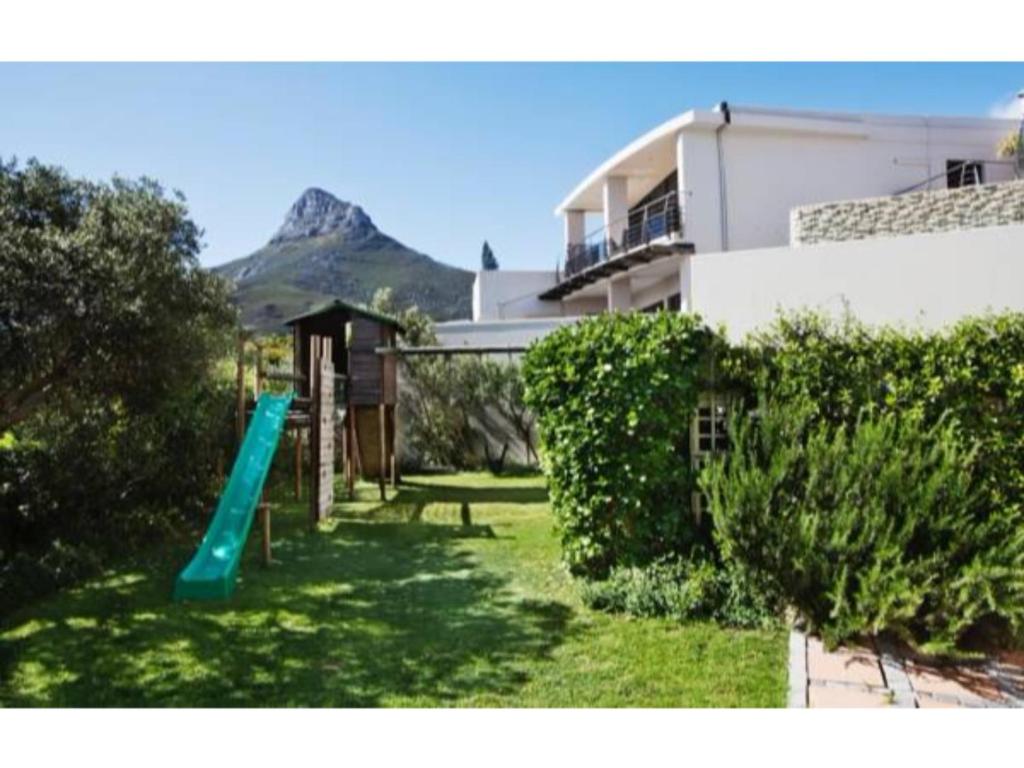 Geneva Drive Villa - image 5
