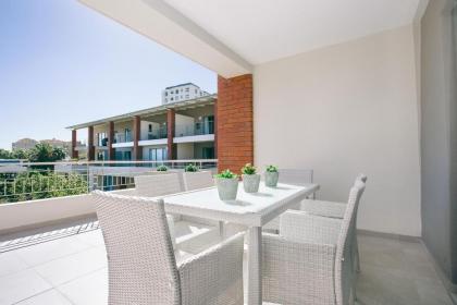 Superior Apartment Mayfair - image 13