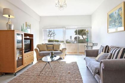 Edward Court 1 Bedroom Sea - image 6