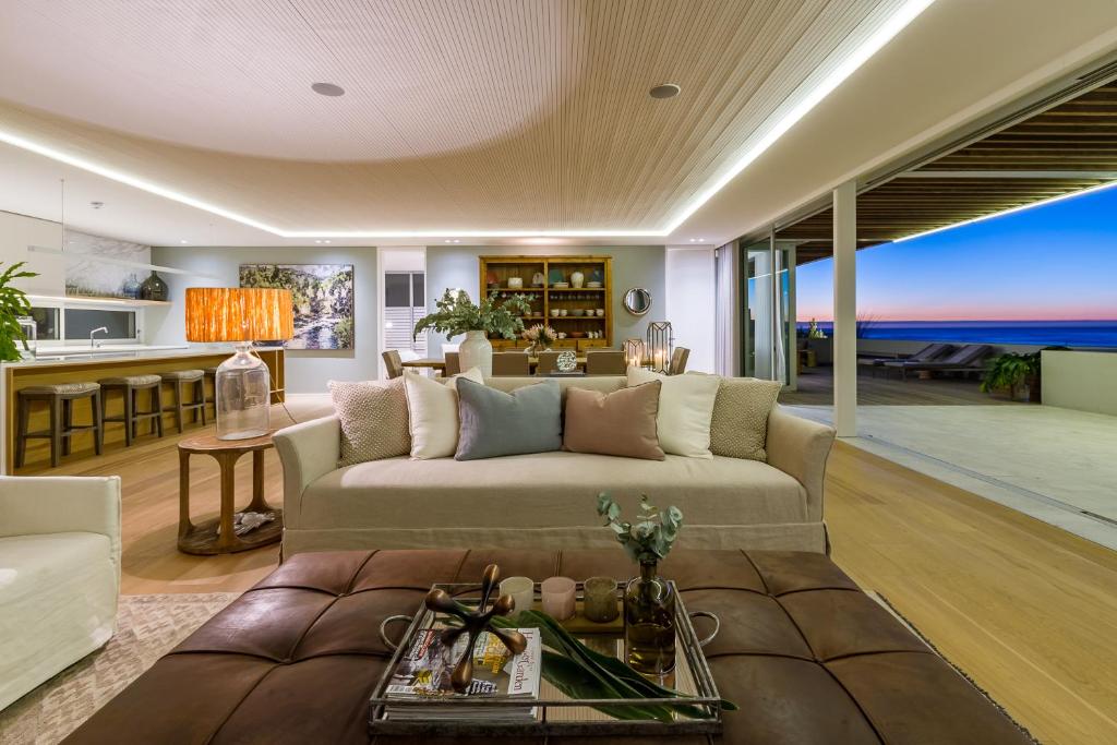 Topaz Ocean View Penthouse - image 4