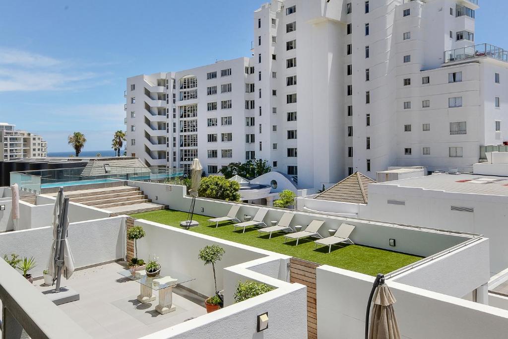 Fairmont 204 - image 3